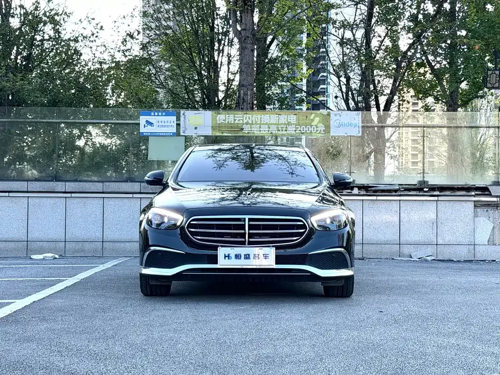 Mercedes-Benz E-Class — фото 8