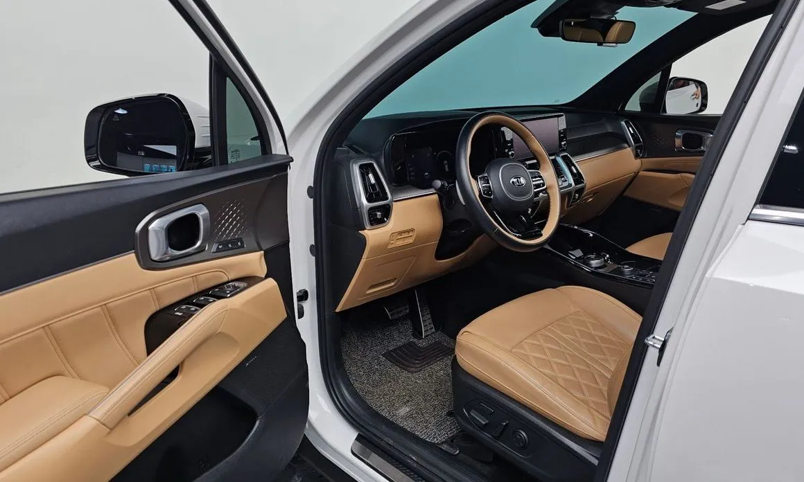 Kia Sorento — фото 9