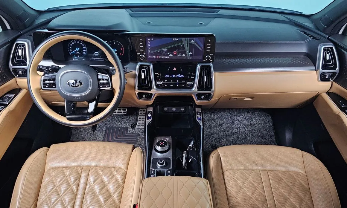 Kia Sorento — фото 10