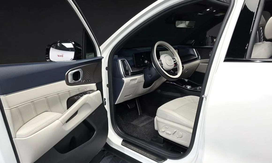 Kia Sorento — фото 7