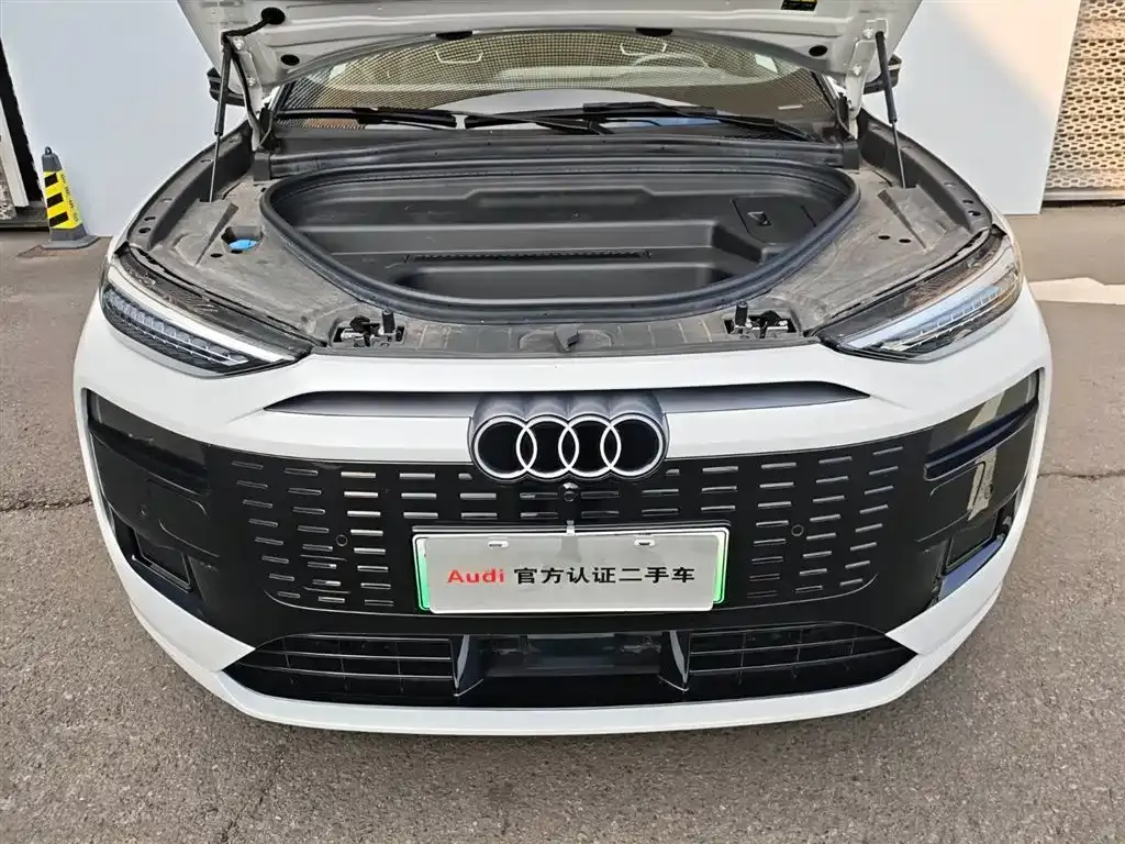 Audi Q6L e-tron — фото 10