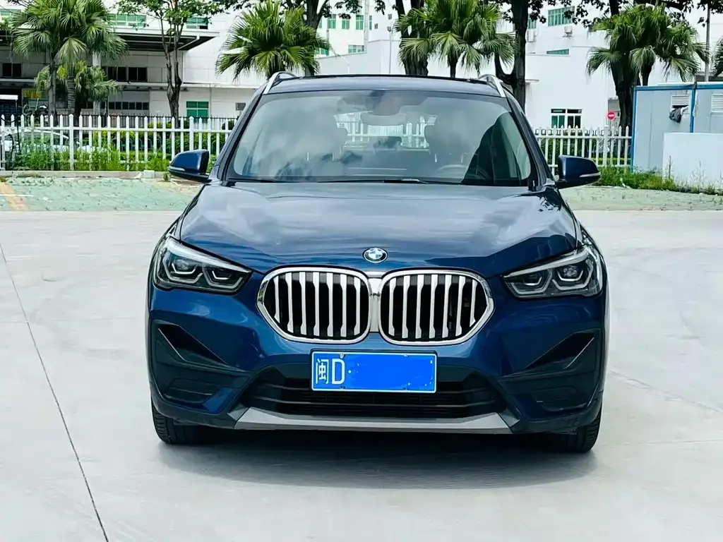 BMW X1 — фото 5