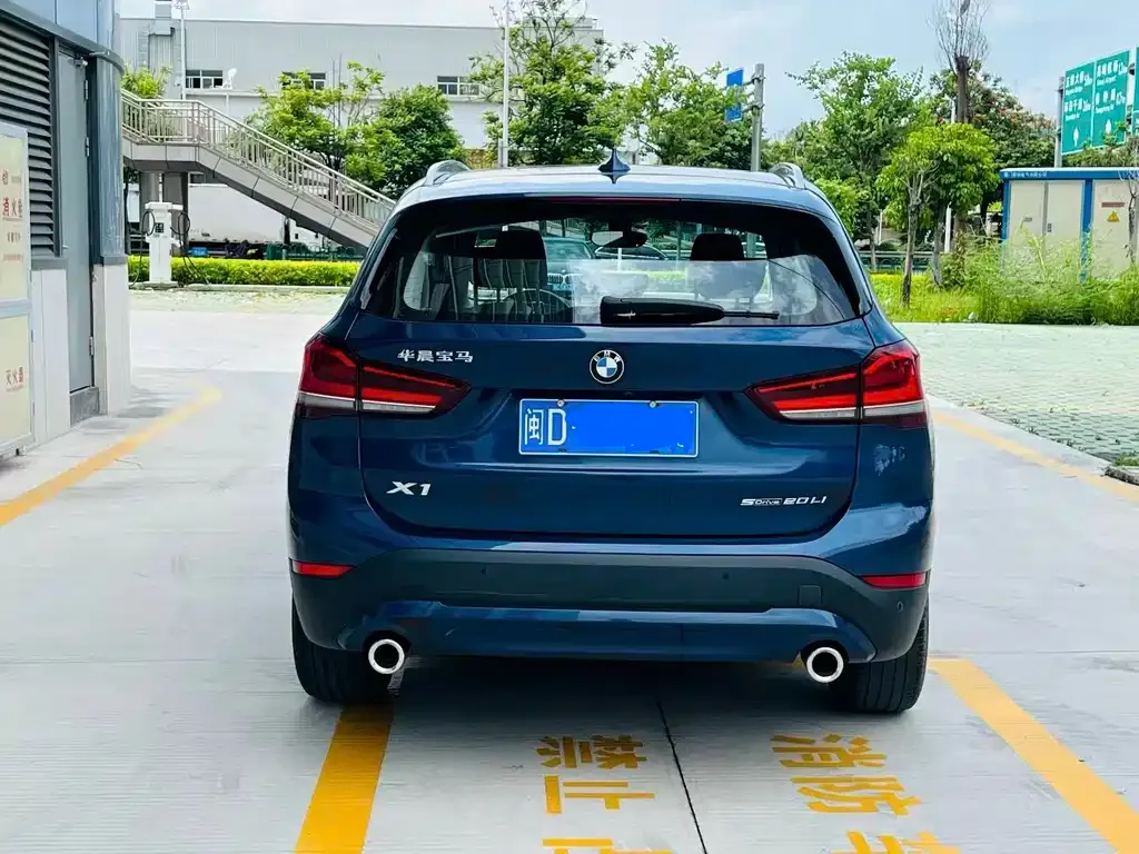 BMW X1 — фото 2