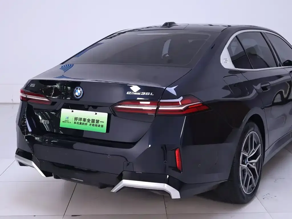 BMW i5 — фото 6