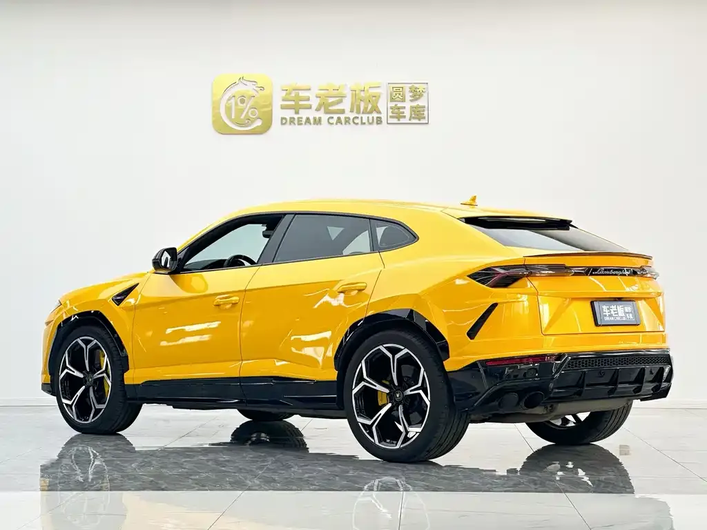 Lamborghini Urus — фото 7