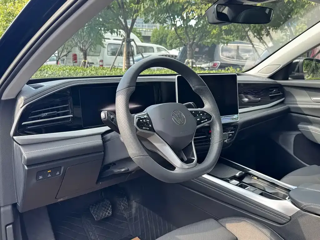 Volkswagen Passat — фото 6