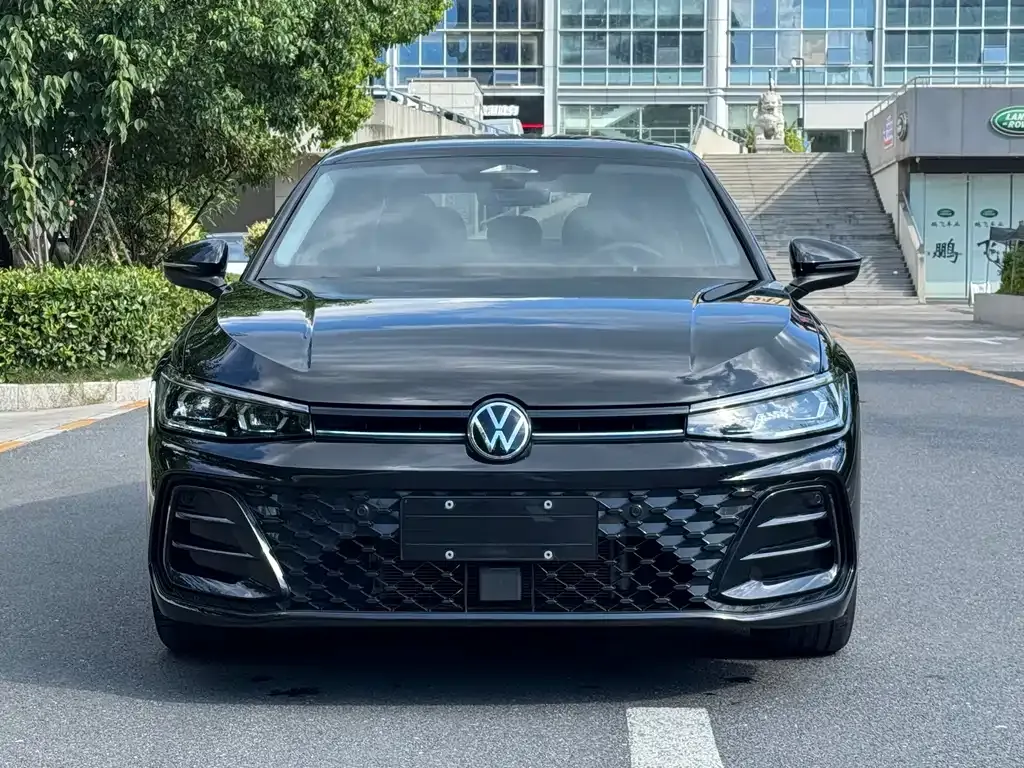 Volkswagen Passat — фото 9