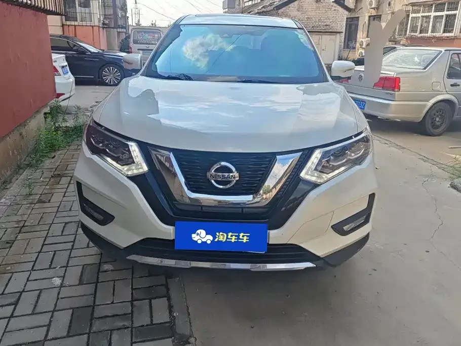 Nissan X-Trail — фото 10