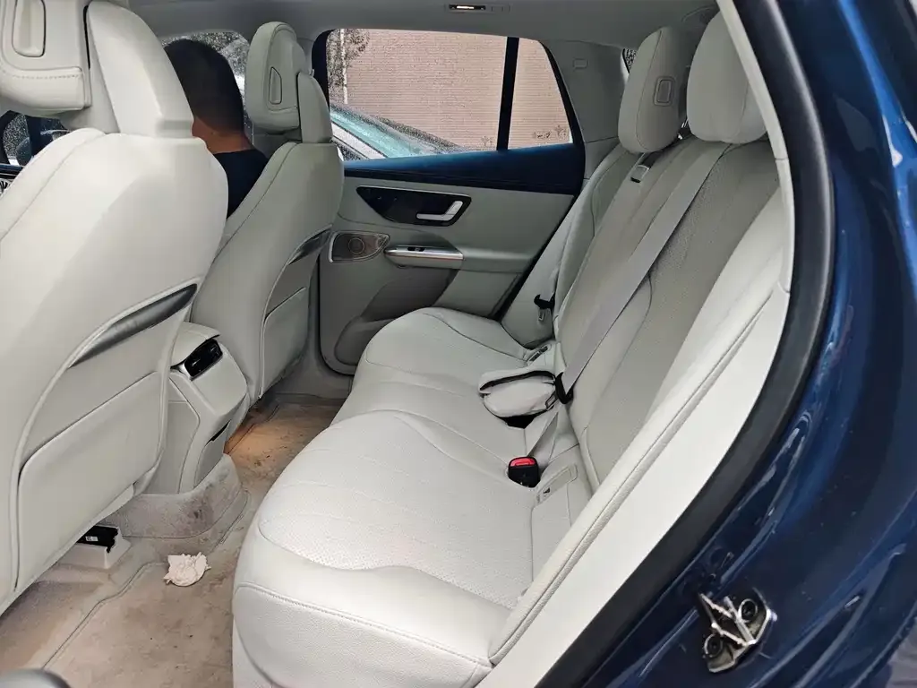 Mercedes-Benz EQE SUV — фото 3