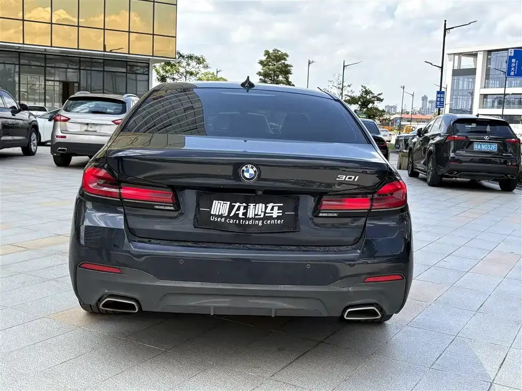 BMW 5 Series (Import) — фото 2