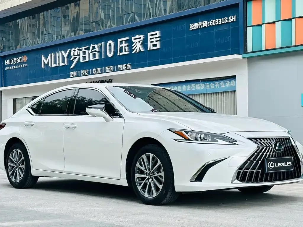 Lexus ES — фото 2
