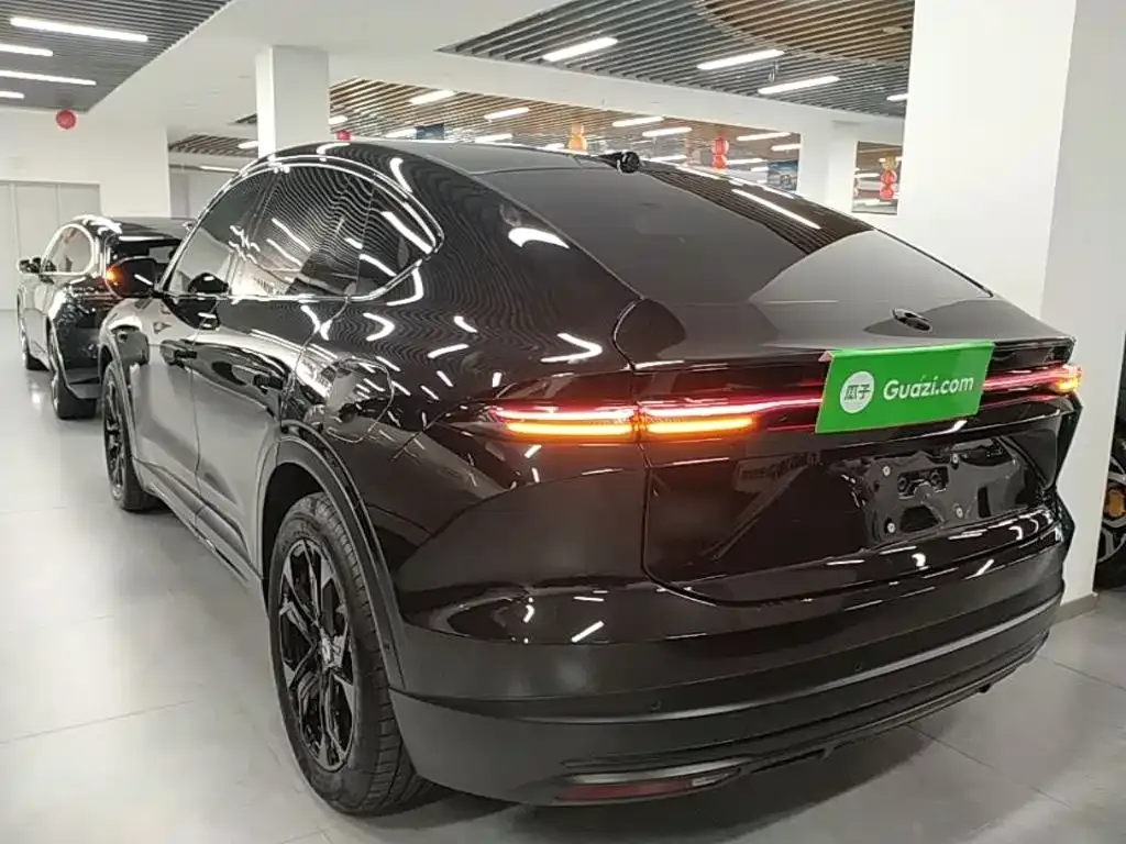 NIO EC6 — фото 9