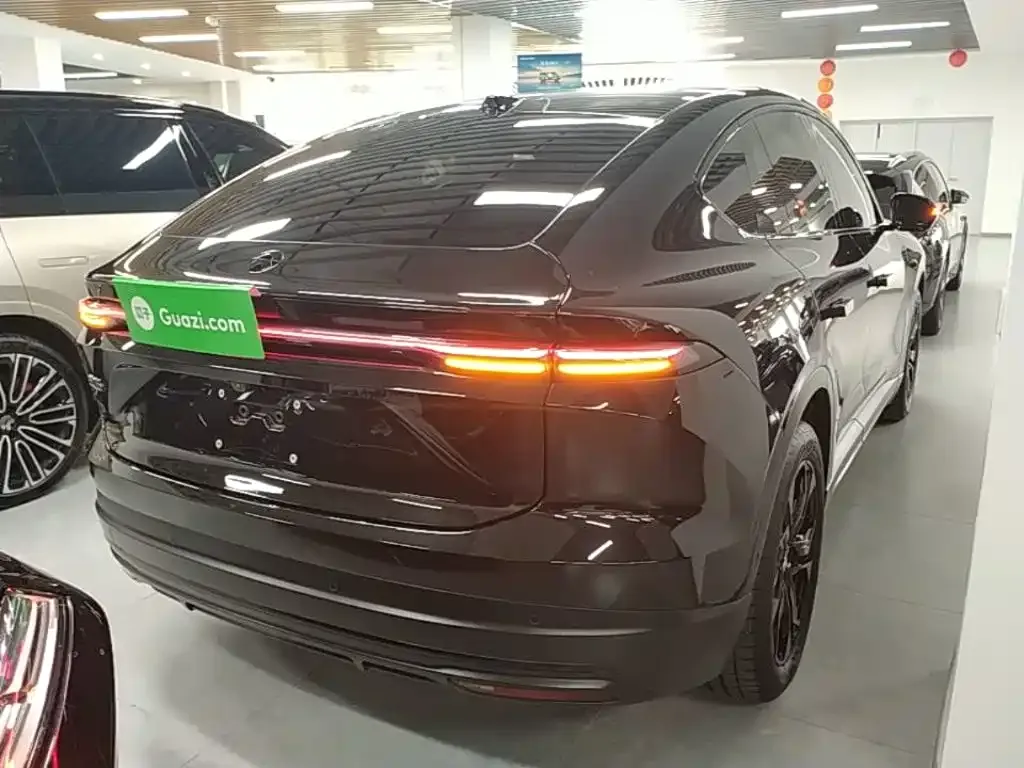 NIO EC6 — фото 10