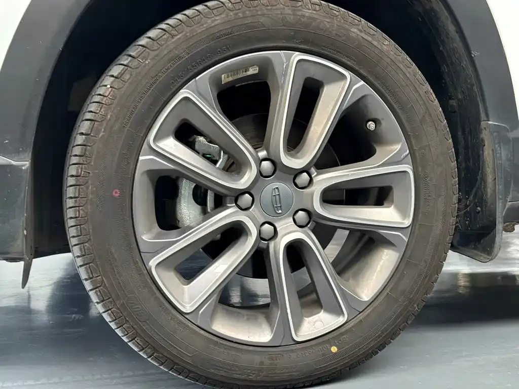 Geely Icon — фото 2