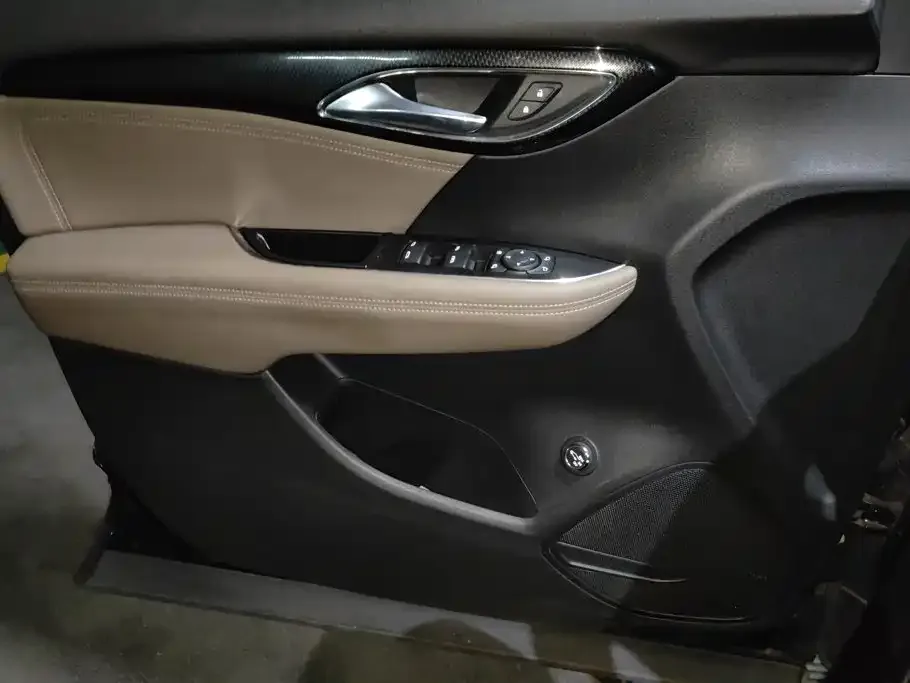 Buick Envision Plus — фото 3