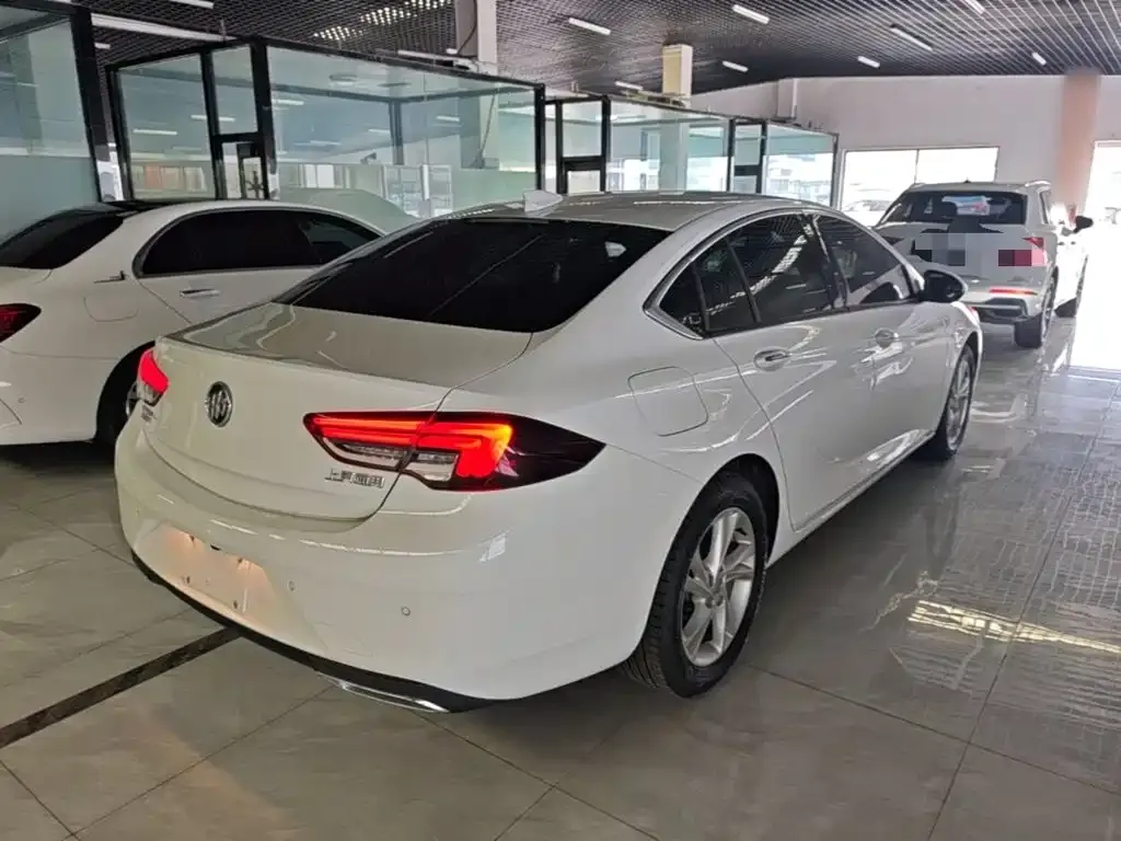 Buick Regal — фото 10