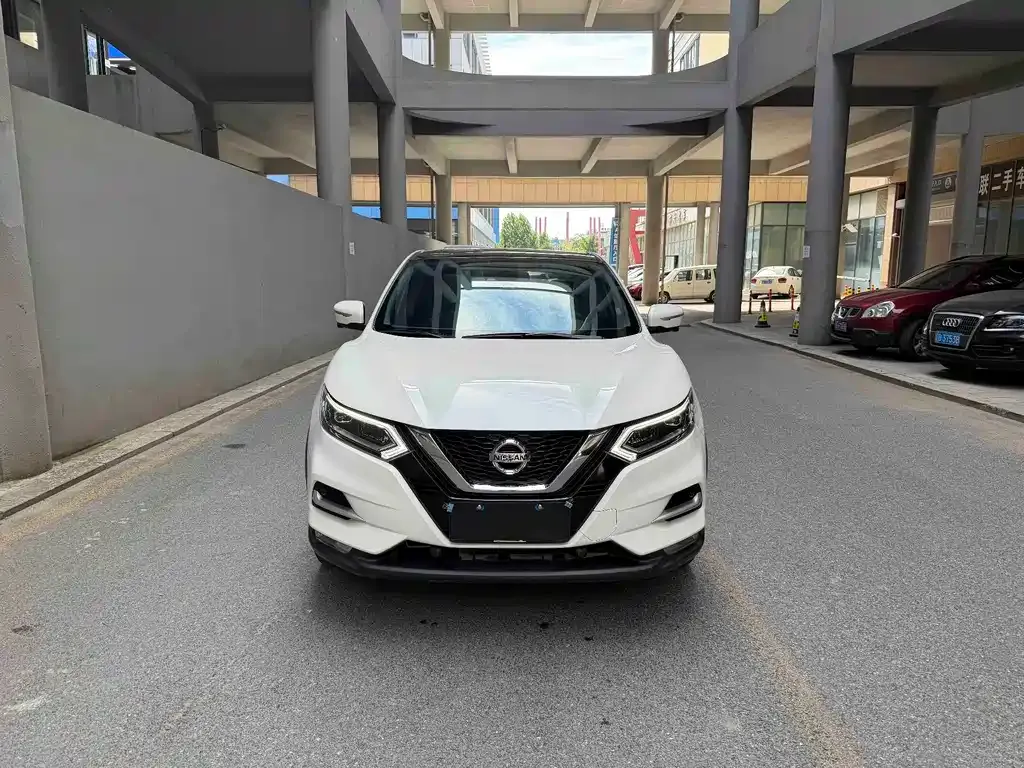 Nissan Qashqai — фото 6