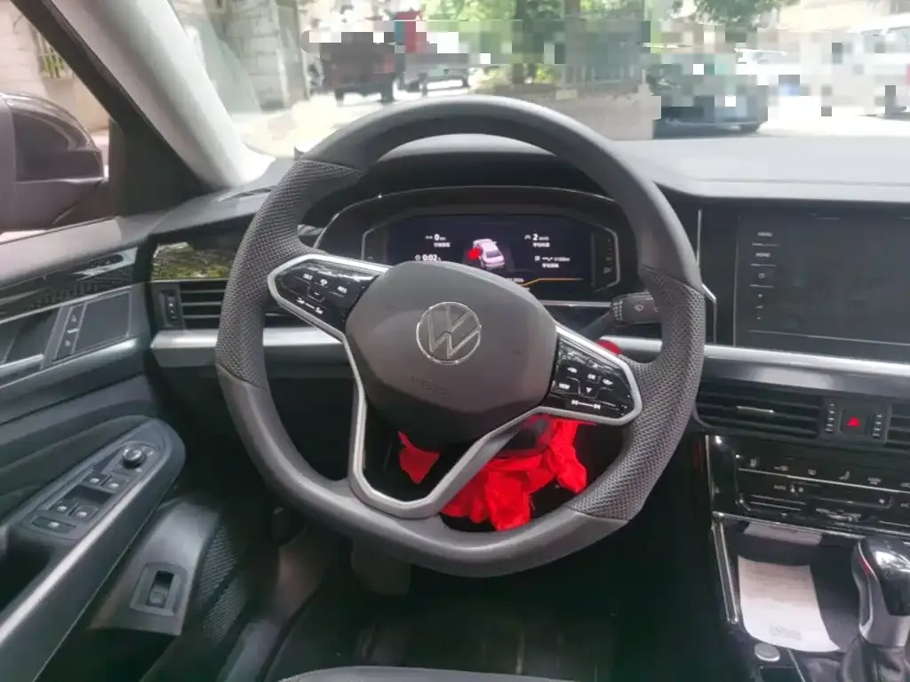 Volkswagen Passat — фото 8
