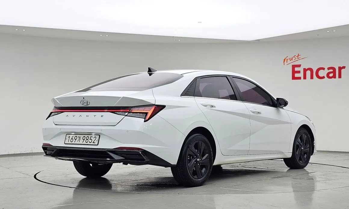 Hyundai AVANTE — фото 7