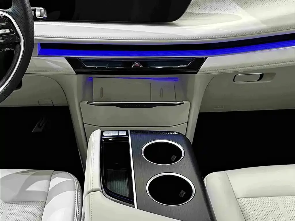 Buick GL8 Hybrid — фото 3