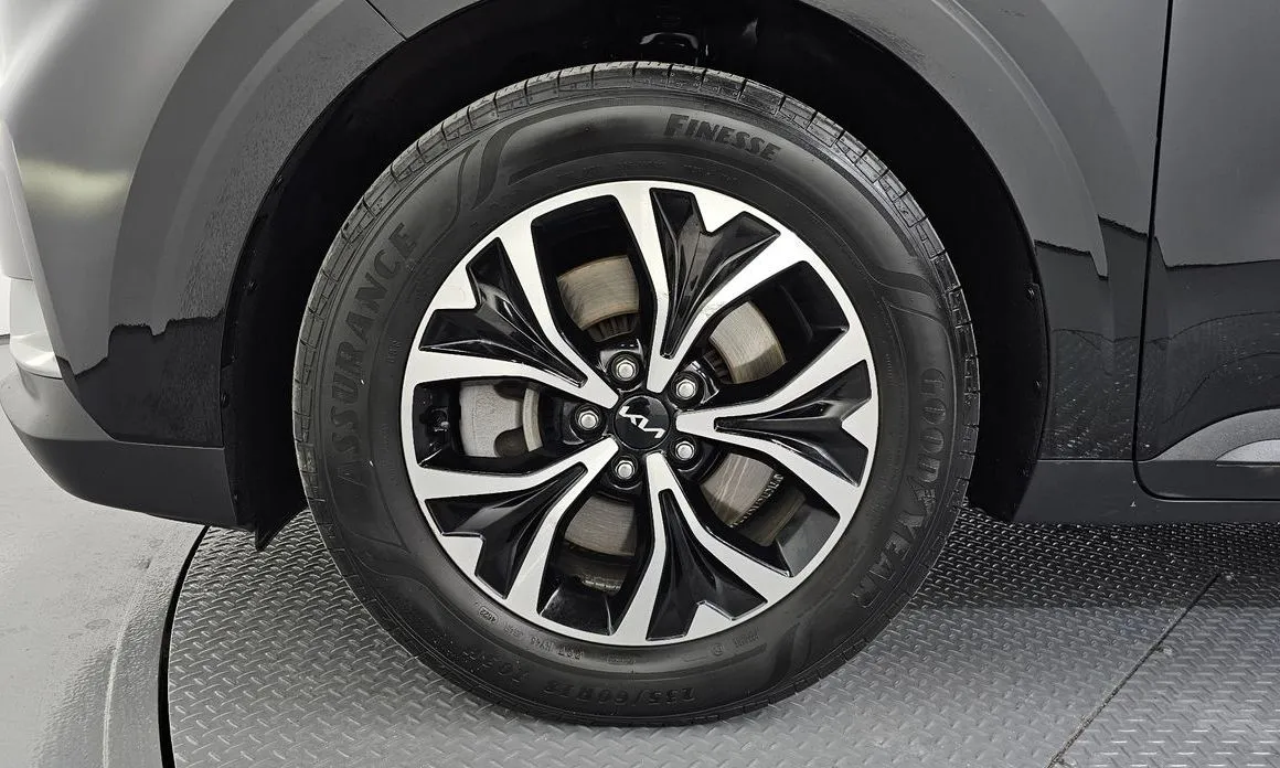 Kia Carnival — фото 10
