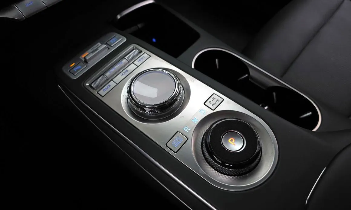 Genesis GV70 — фото 4