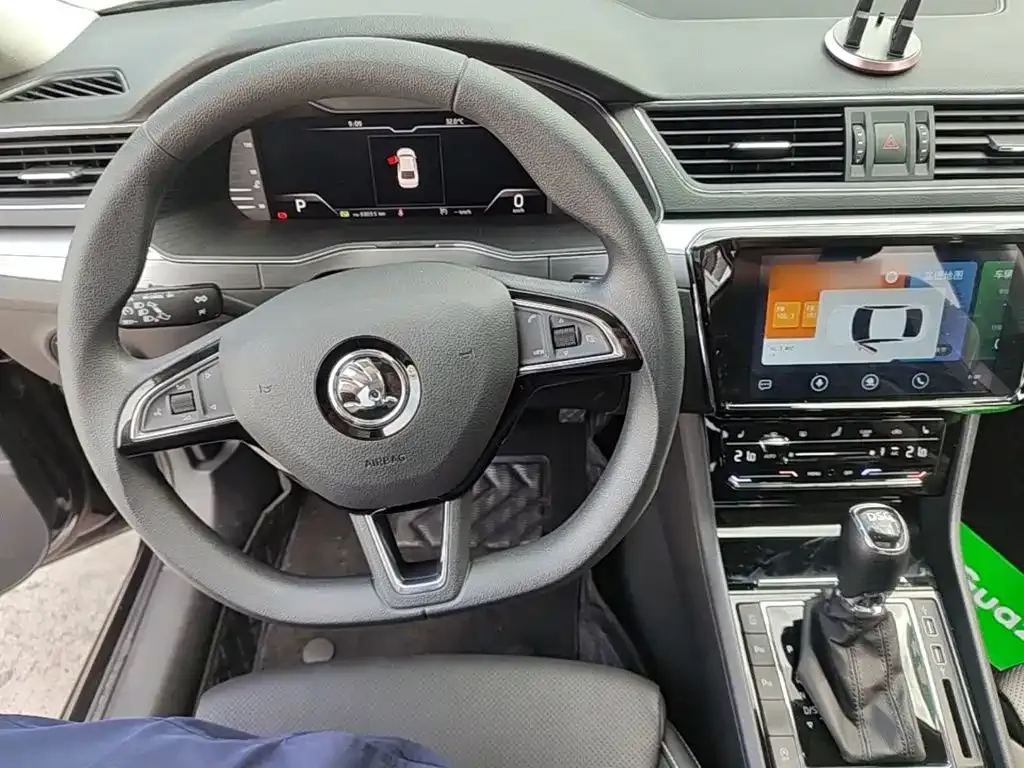 Skoda Superb — фото 6