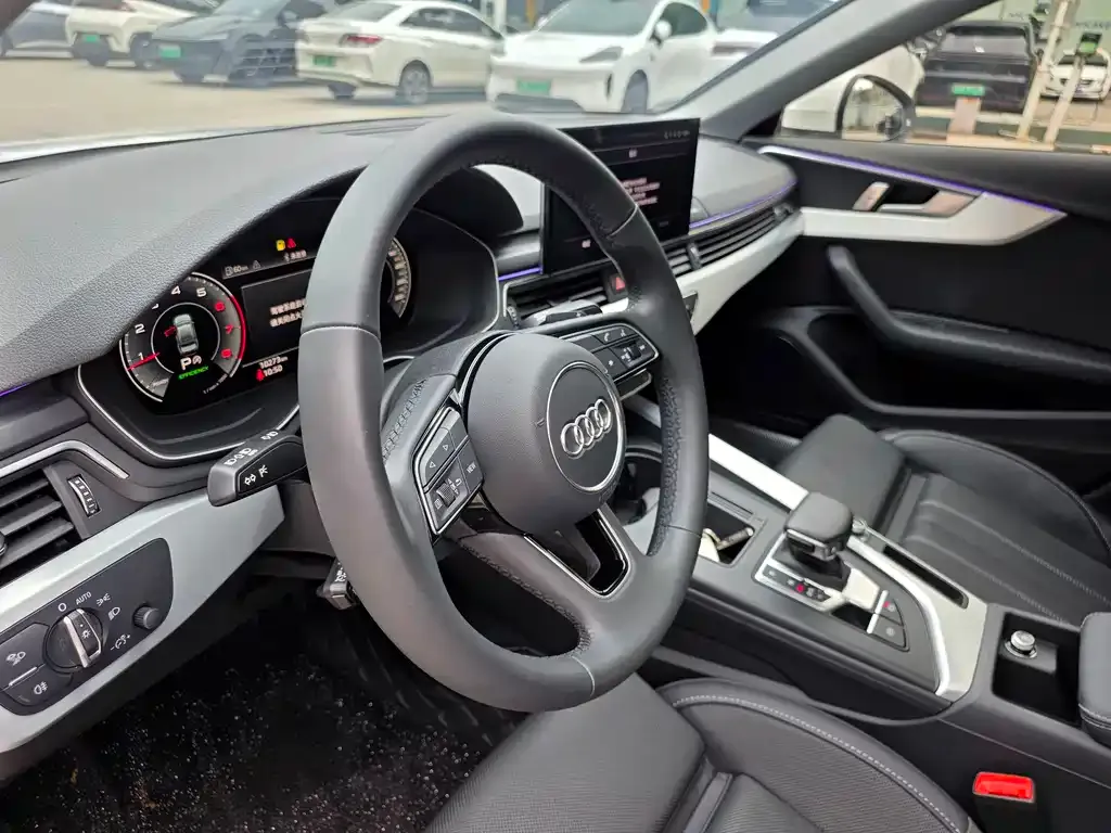 Audi A4L — фото 4
