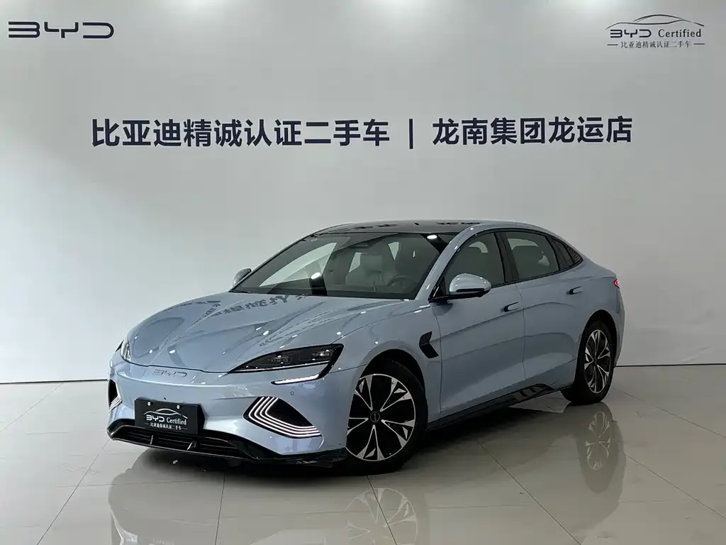 BYD Seal — фото 1