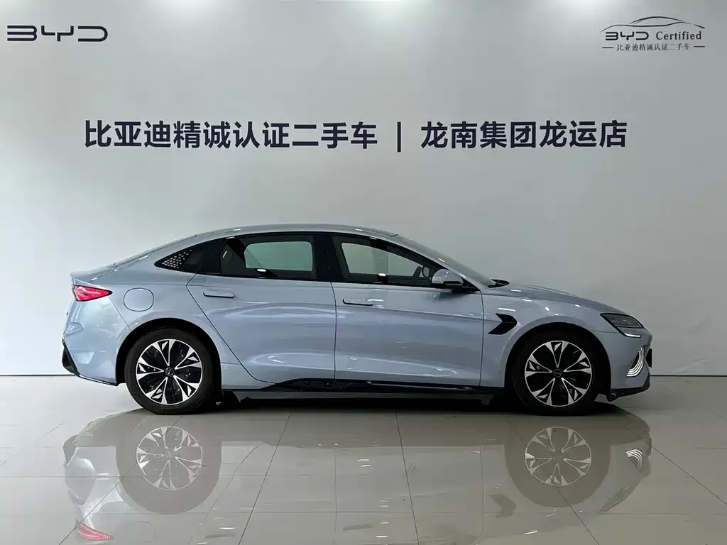 BYD Seal — фото 7