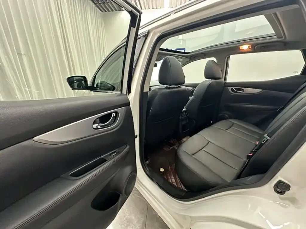 Nissan Qashqai — фото 10