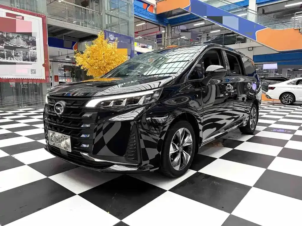 GAC Motor Trumpchi M6 — фото 1
