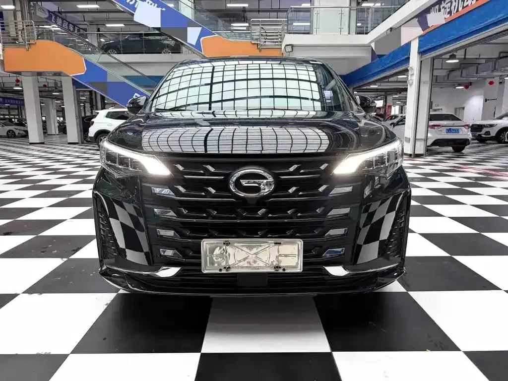 GAC Motor Trumpchi M6 — фото 3