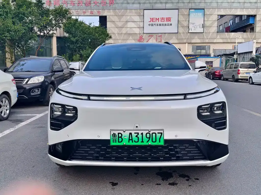 XPeng G9 — фото 6