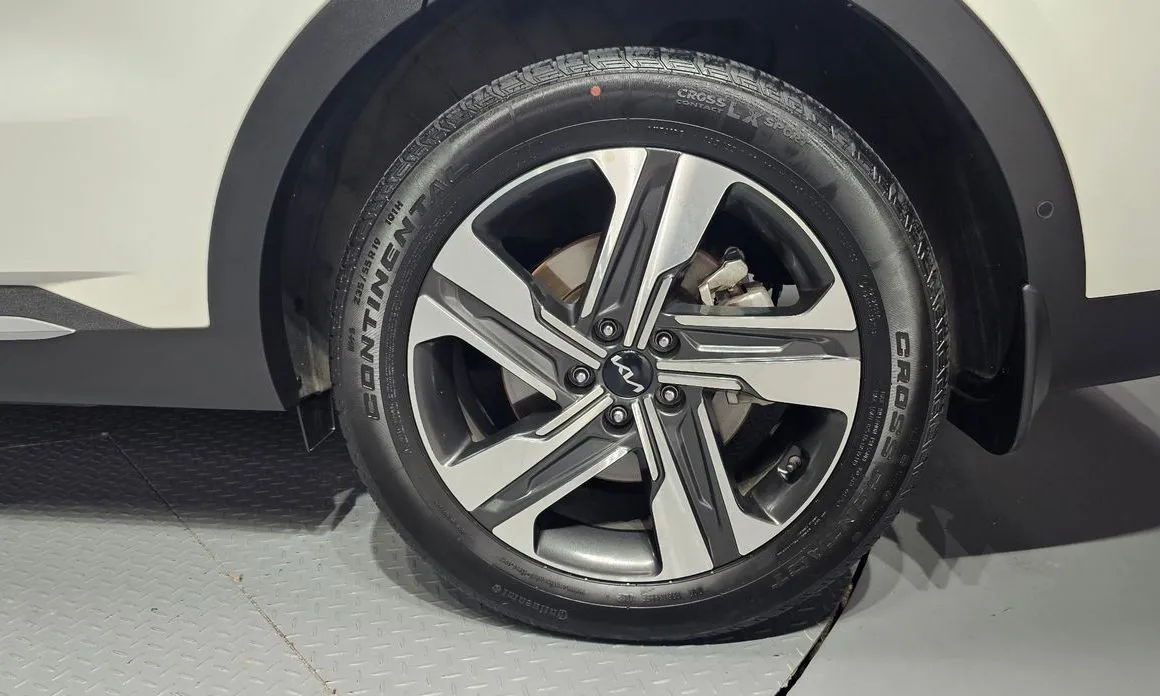 Kia Sorento — фото 6