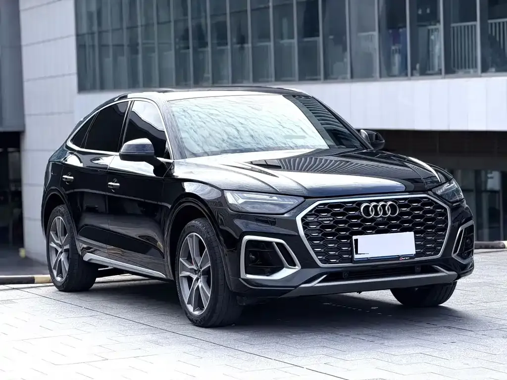 Audi Q5L Sportback — фото 2