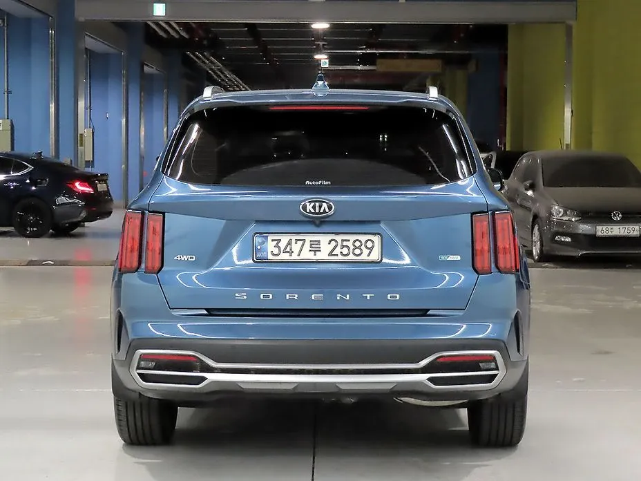Kia Sorento — фото 8