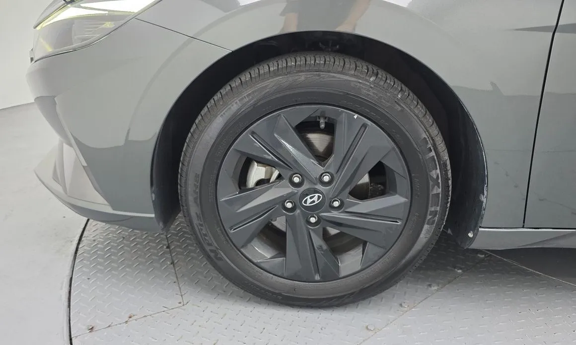 Hyundai AVANTE — фото 4