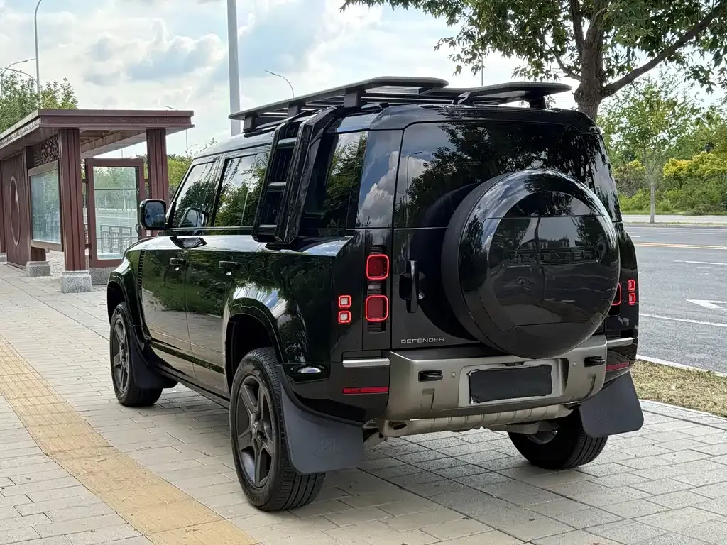 Land Rover Defender — фото 7