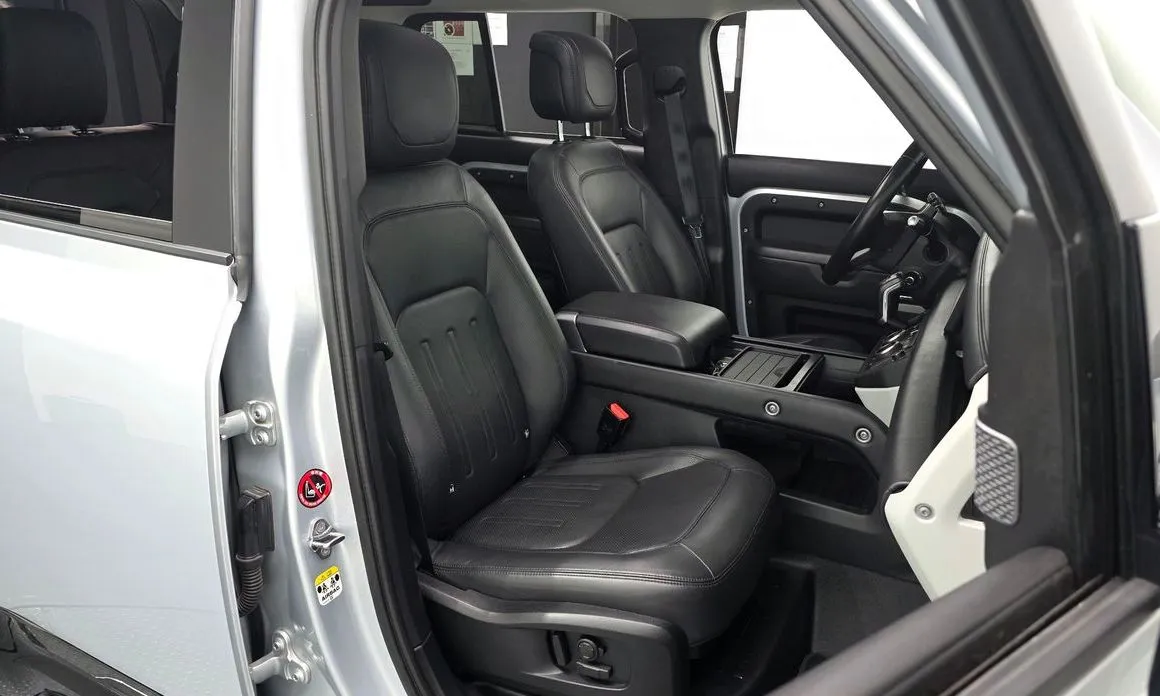 Land Rover Defender — фото 10