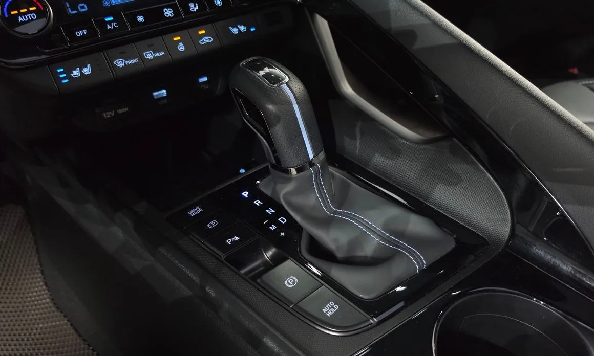 Hyundai AVANTE — фото 2