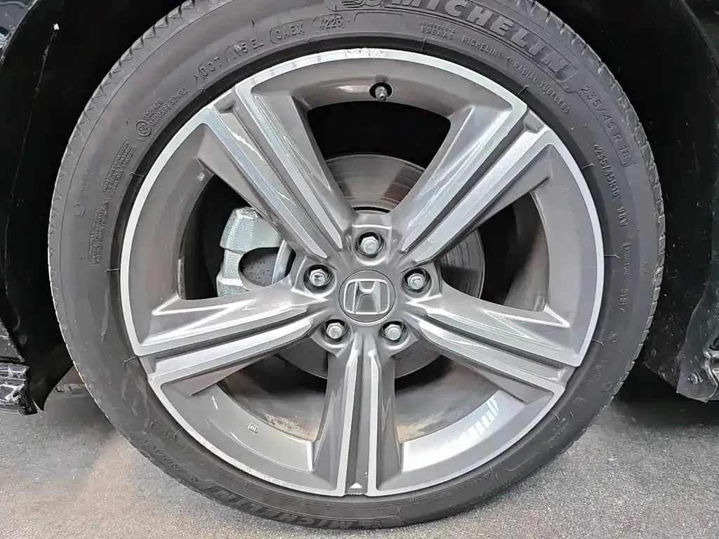 Honda Accord — фото 4