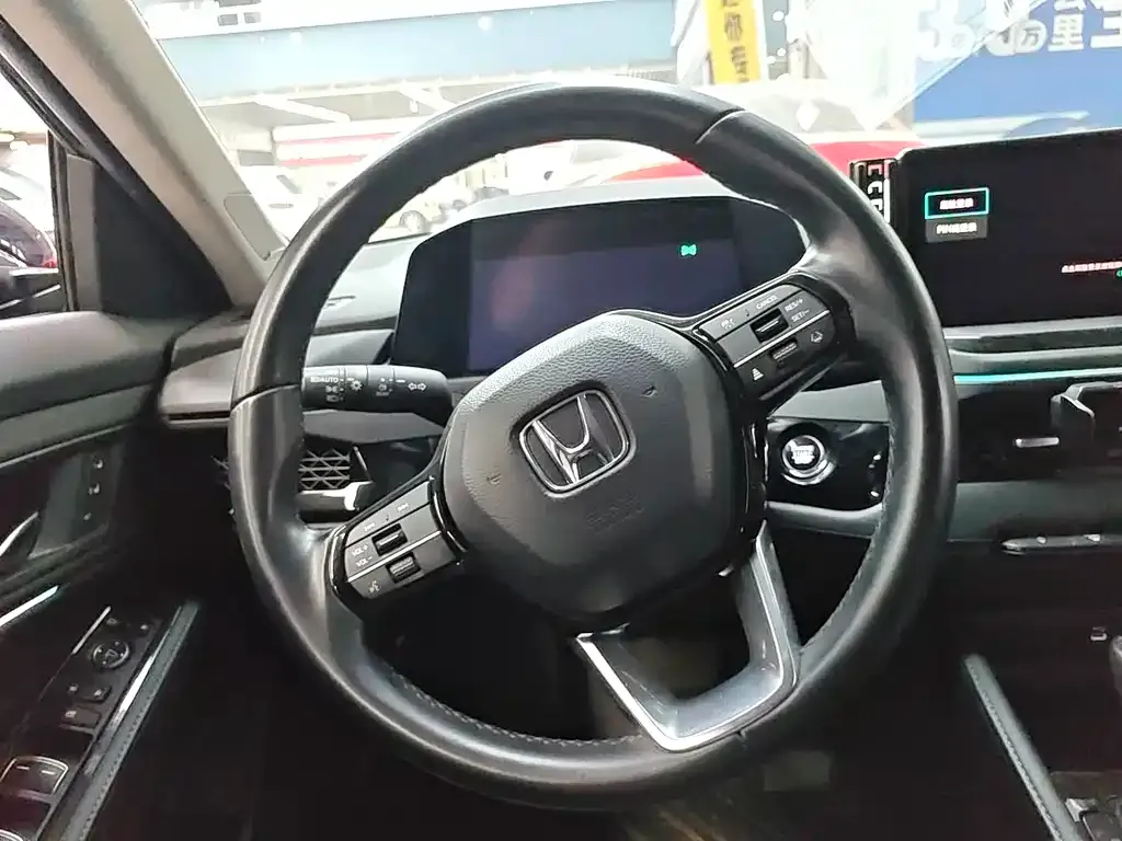 Honda Accord — фото 9