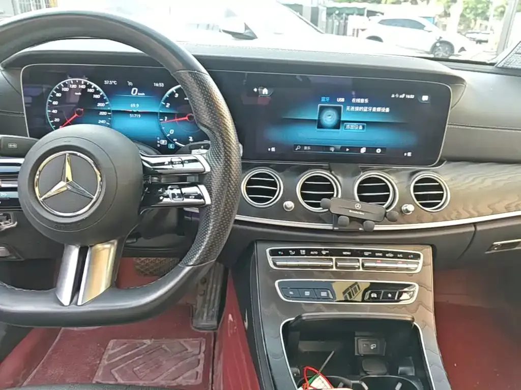 Mercedes-Benz E-Class (Import) — фото 7