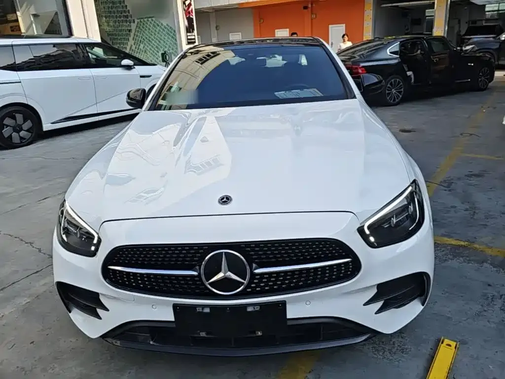 Mercedes-Benz E-Class (Import) — фото 8