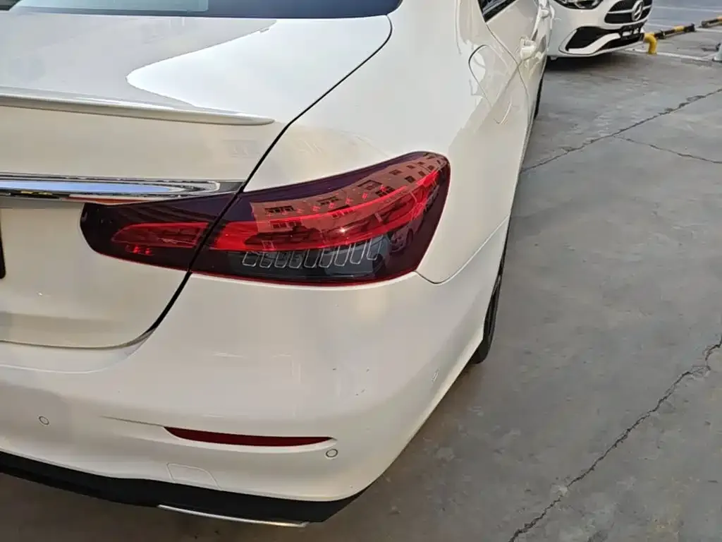 Mercedes-Benz E-Class (Import) — фото 6
