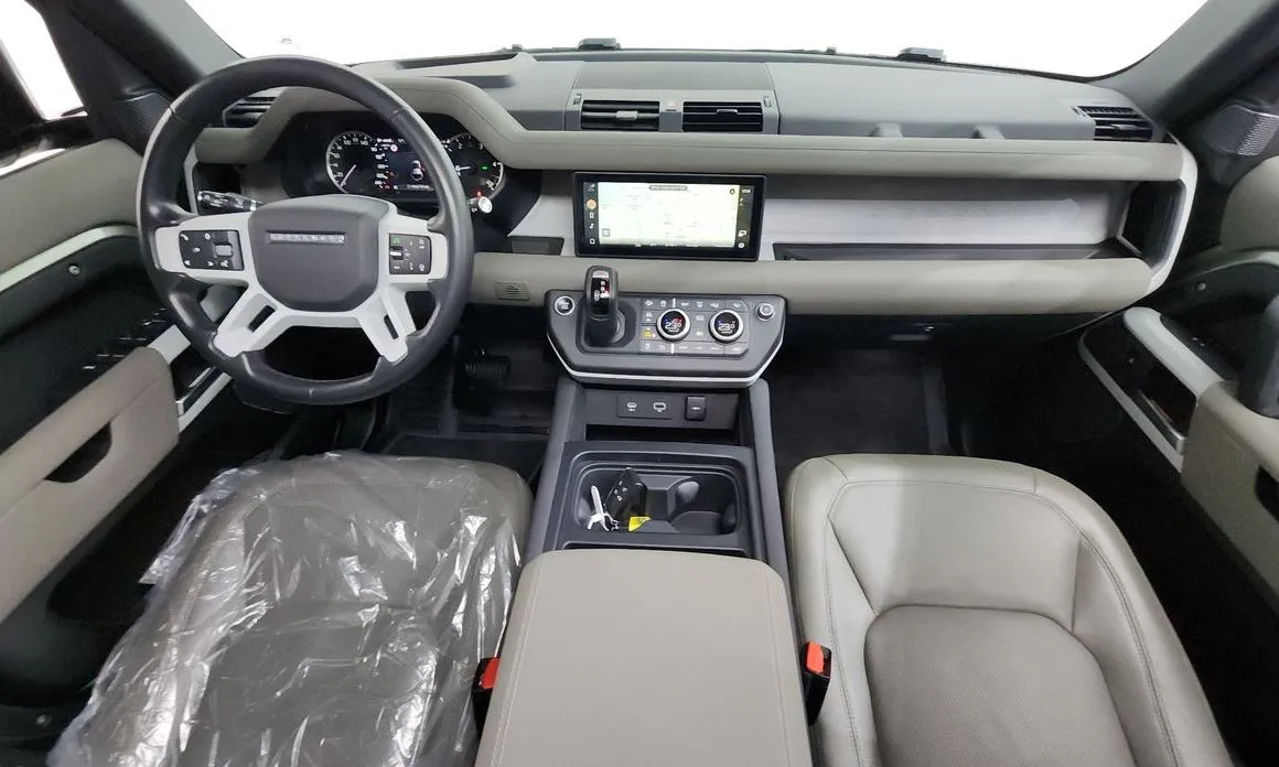 Land Rover Defender — фото 10