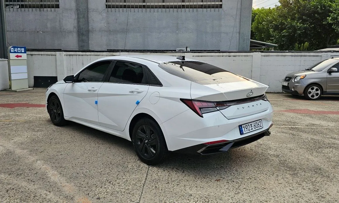 Hyundai AVANTE — фото 5
