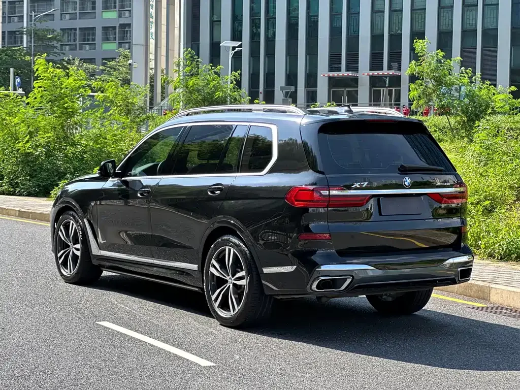 BMW X7 — фото 5