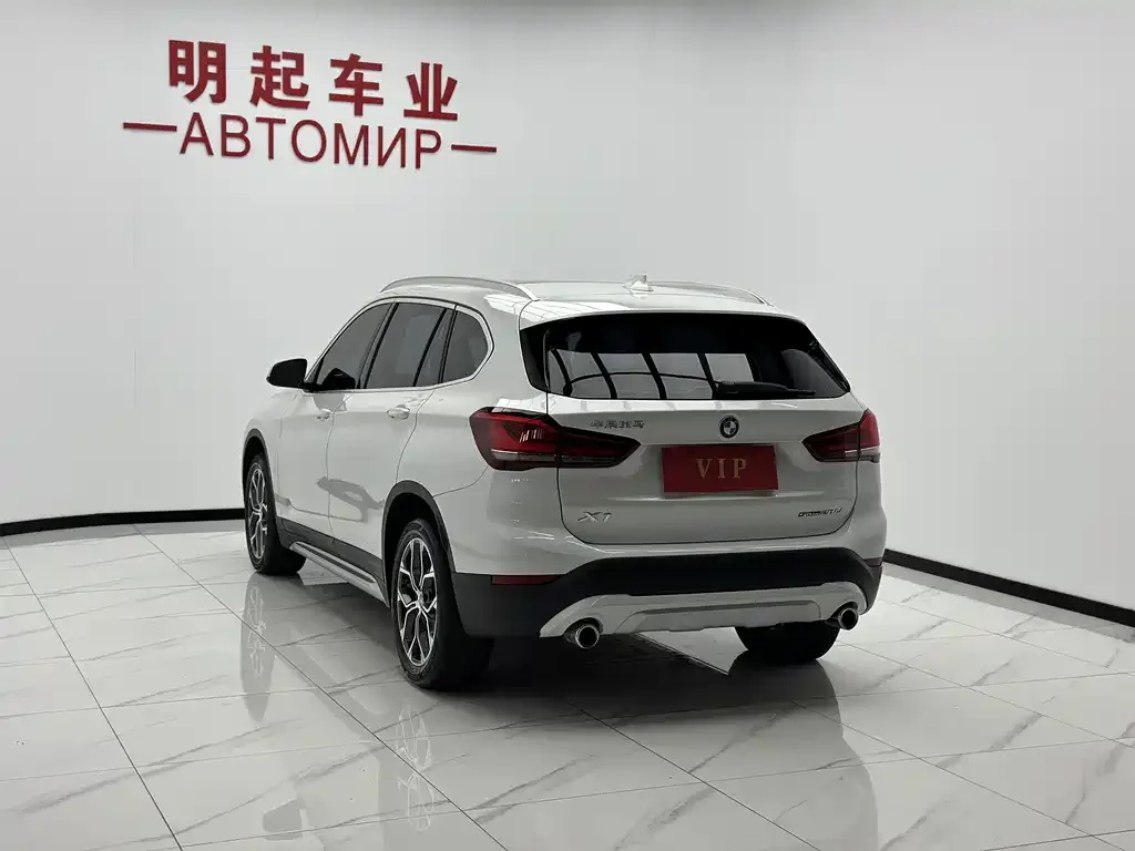 BMW X1 — фото 3